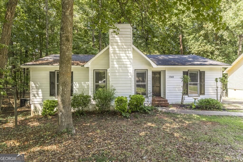 1345 Lancelot Lane Macon - main photo