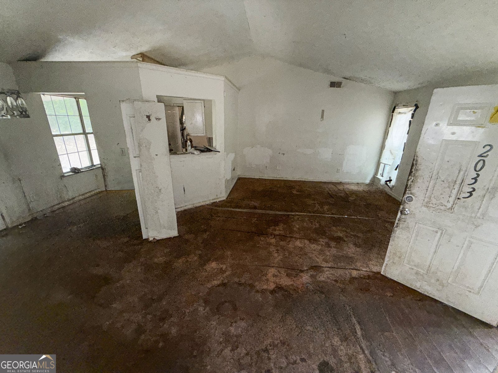 2033 Pine Cone Drive Atlanta - Photo 7