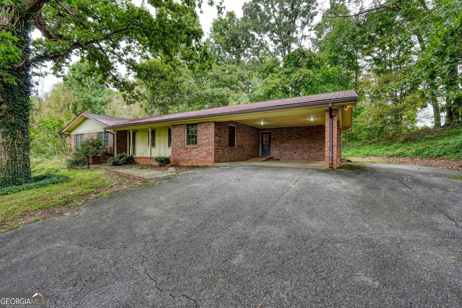 727 Bell Creek Road Hiawassee - main photo