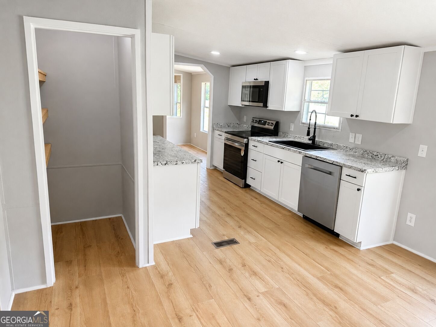 2050 Buckhorn Road Clarkesville - Photo 14