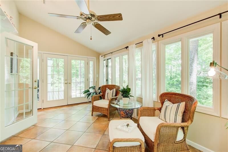 635 Winding Creek Court Sandy Springs - Photo 15