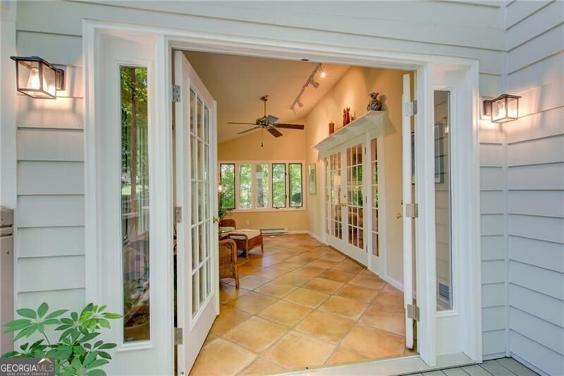 635 Winding Creek Court Sandy Springs - Photo 18