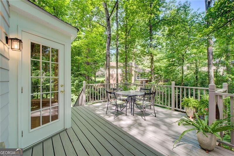635 Winding Creek Court Sandy Springs - Photo 9