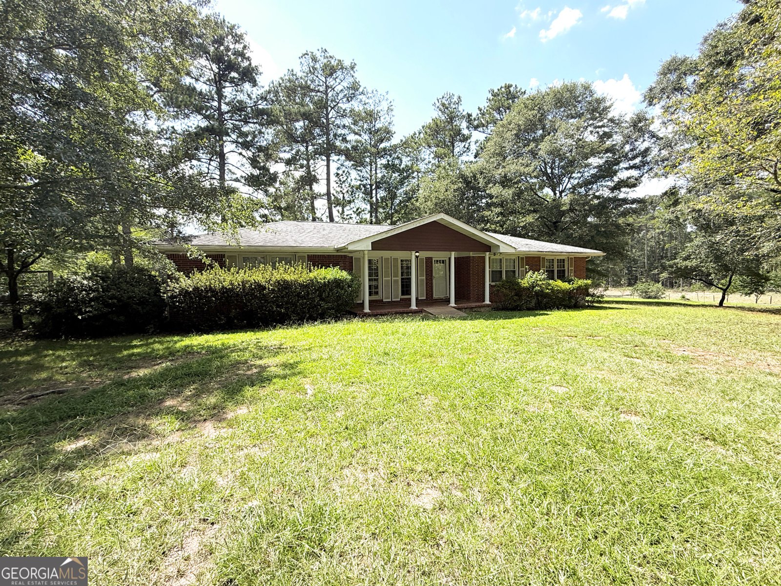 1571 Ebenezer Road Conyers - main photo