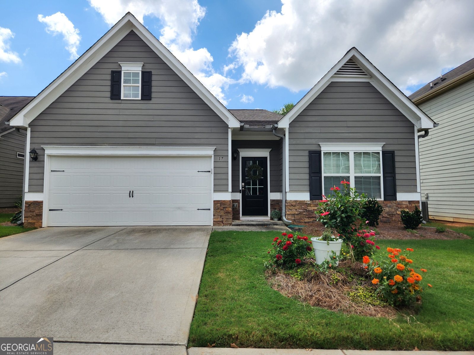 17 Cliffbriar Terrace Newnan - main photo