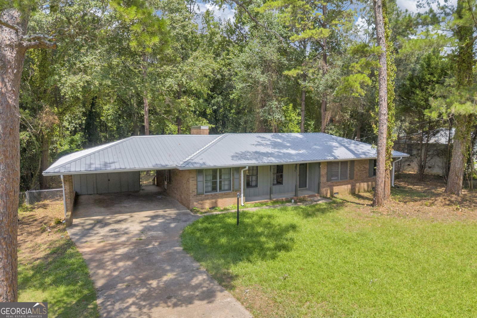 270 University Circle Athens - main photo