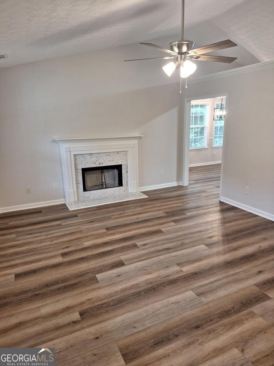 215 Oak Hill Drive Covington - Photo 6