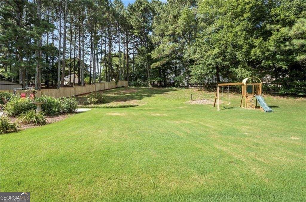 392 Heritage Lane Alpharetta - Photo 15