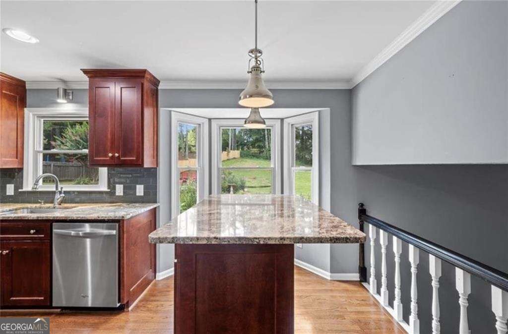 392 Heritage Lane Alpharetta - Photo 8