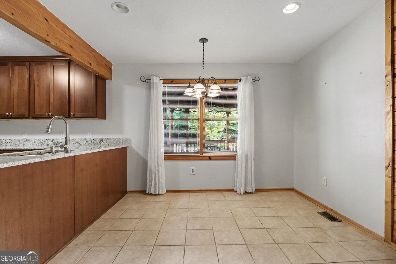 825 Satterfield Road Cleveland - Photo 8