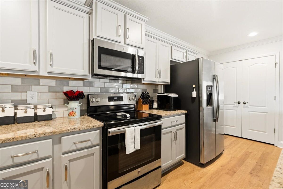 305 Lamplight Drive Byron - Photo 9