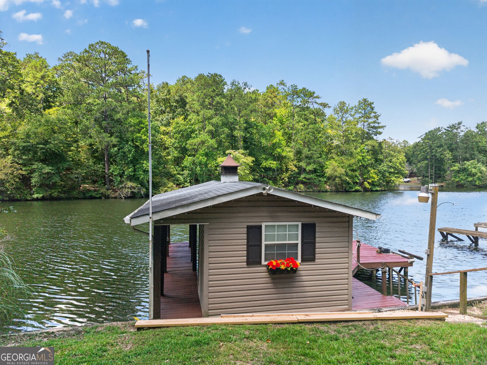 2123 Harbour Point Drive Sparta - Photo 9