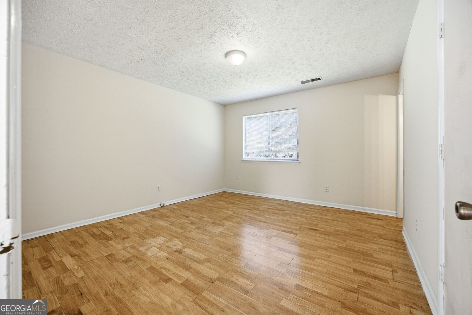 7029 Hania Drive Fairburn - Photo 11