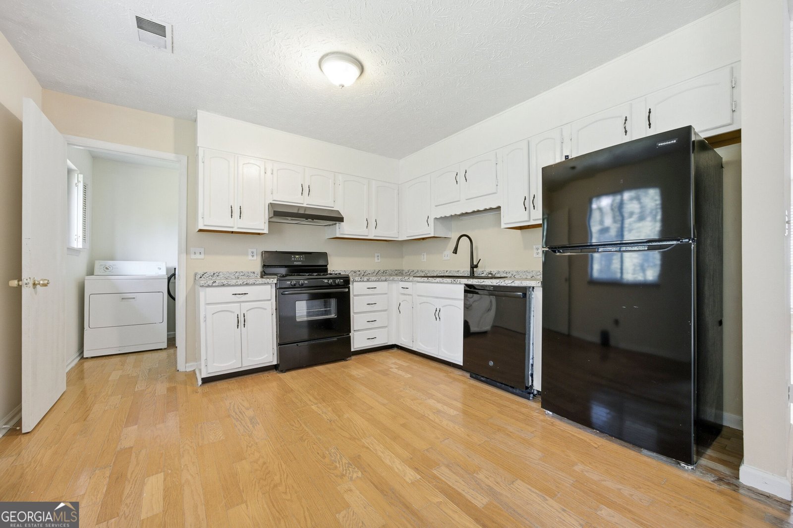 7029 Hania Drive Fairburn - Photo 8