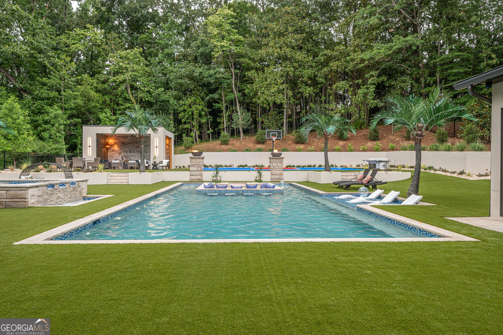 1090 Kingston Drive Sandy Springs - Photo 3