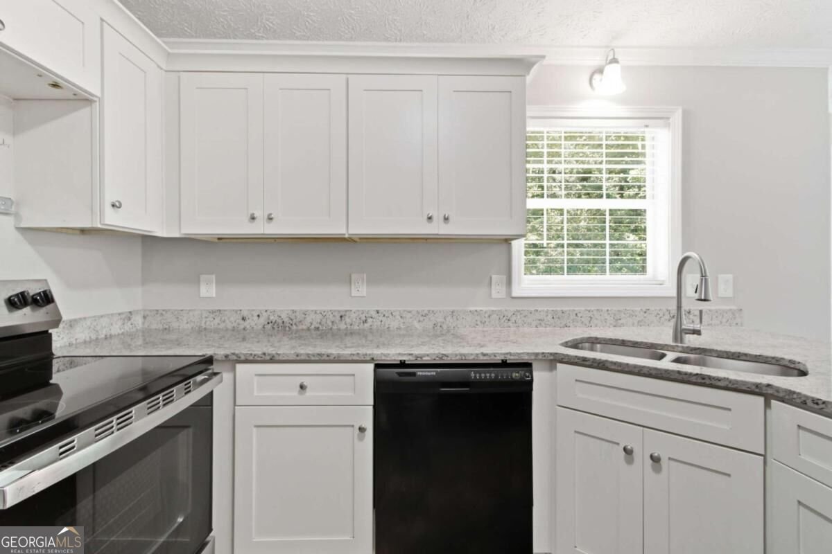 1922 Kevin Drive Conyers - Photo 15
