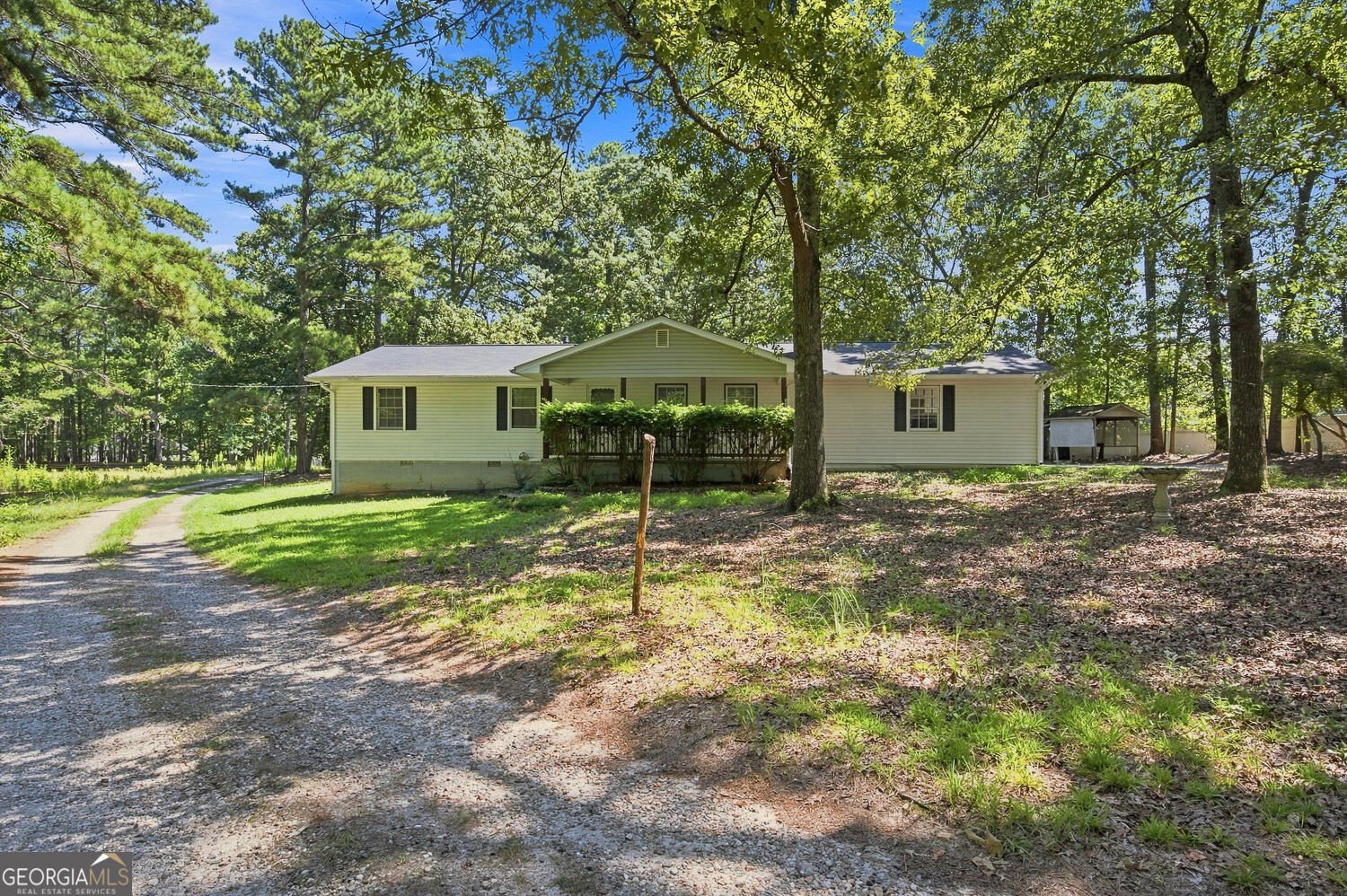 556 Auburn Road Auburn - main photo
