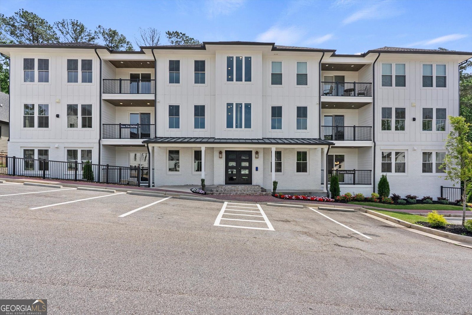 1050 Blair Lane Peachtree city - main photo