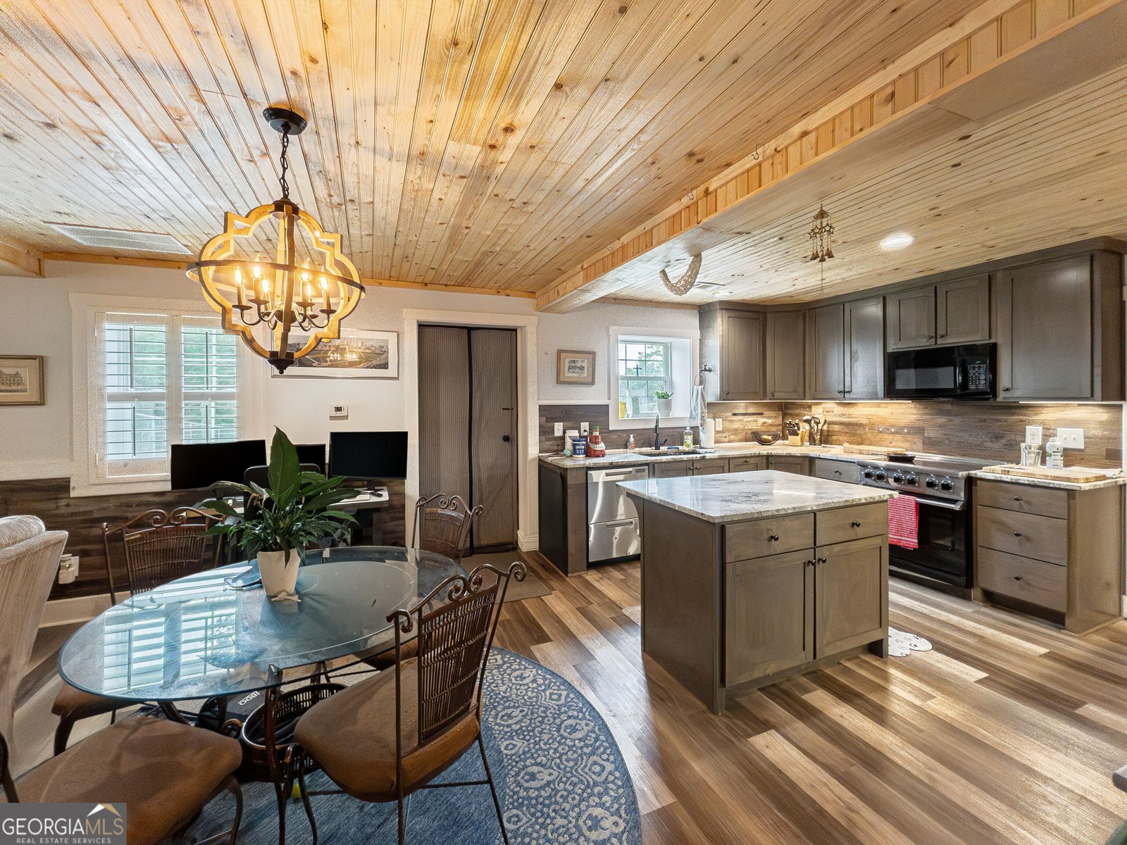 4896 Barnett Shoals Road Athens - Photo 9