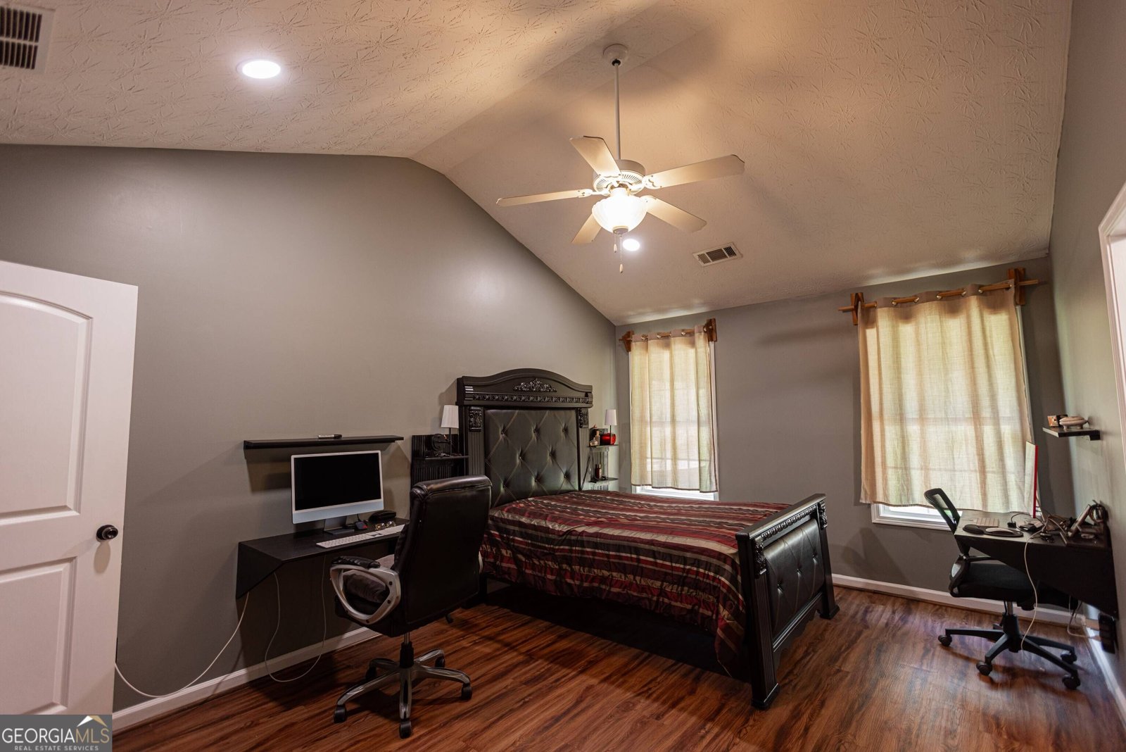 35 Madison Court Covington - Photo 6