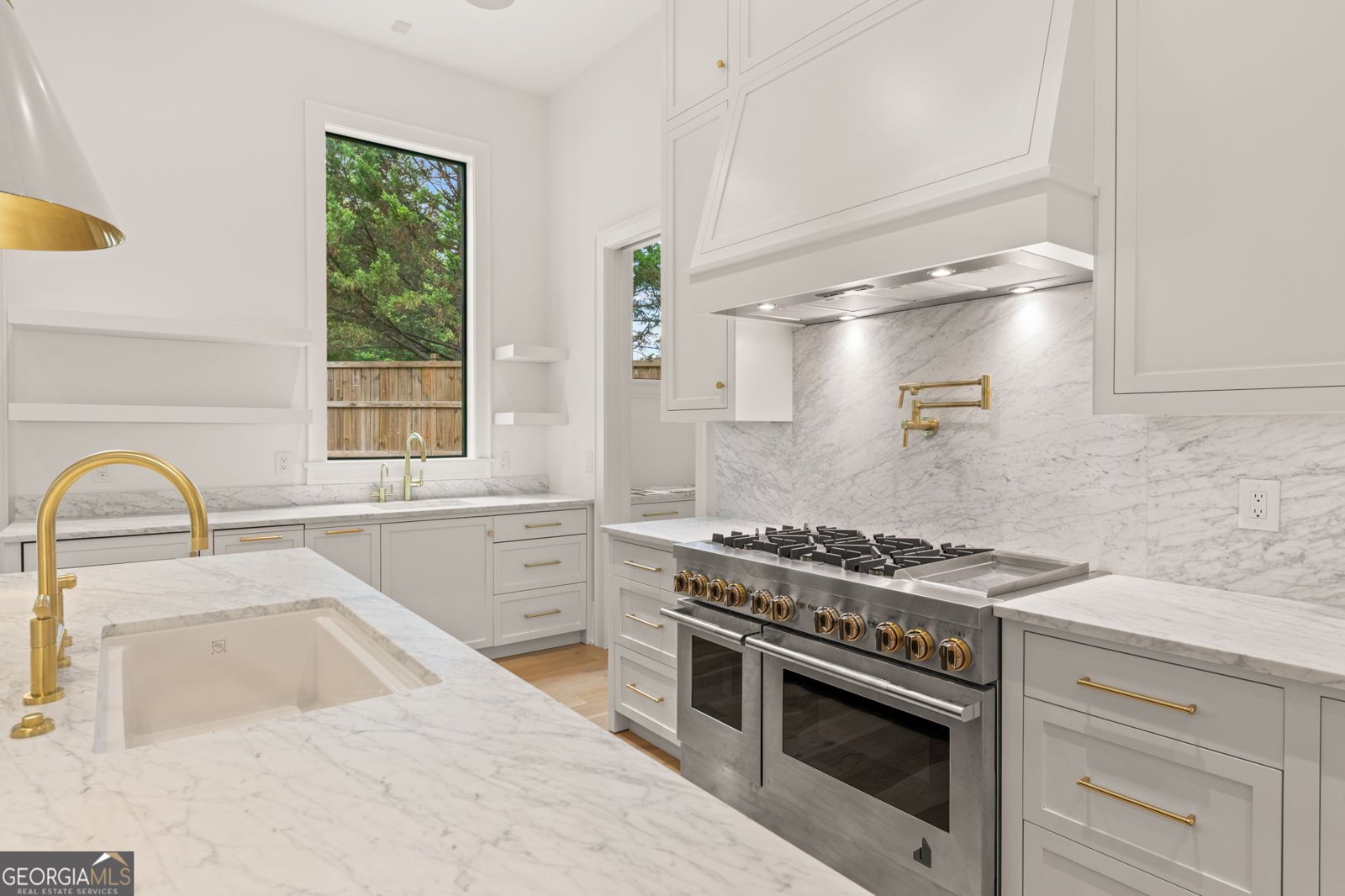 4550 Jolyn Place Sandy Springs - Photo 18
