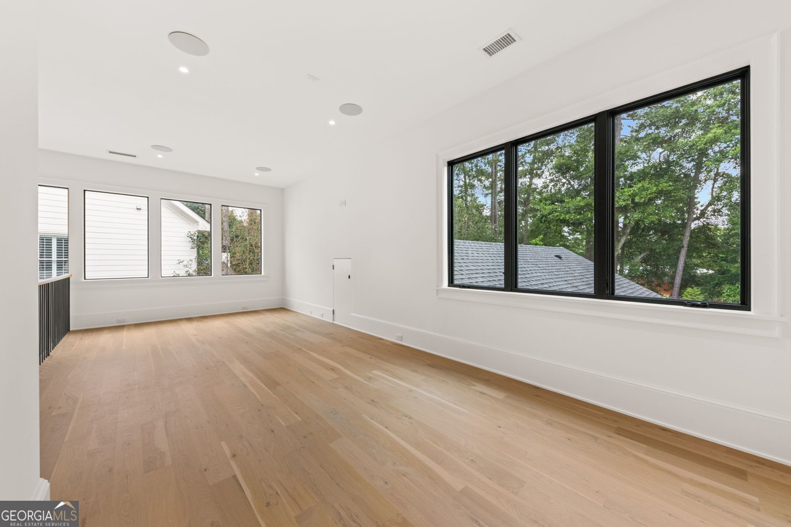 4550 Jolyn Place Sandy Springs - Photo 39