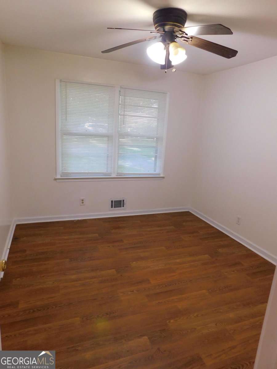 4618 Bartlett Road Forest Park - Photo 6