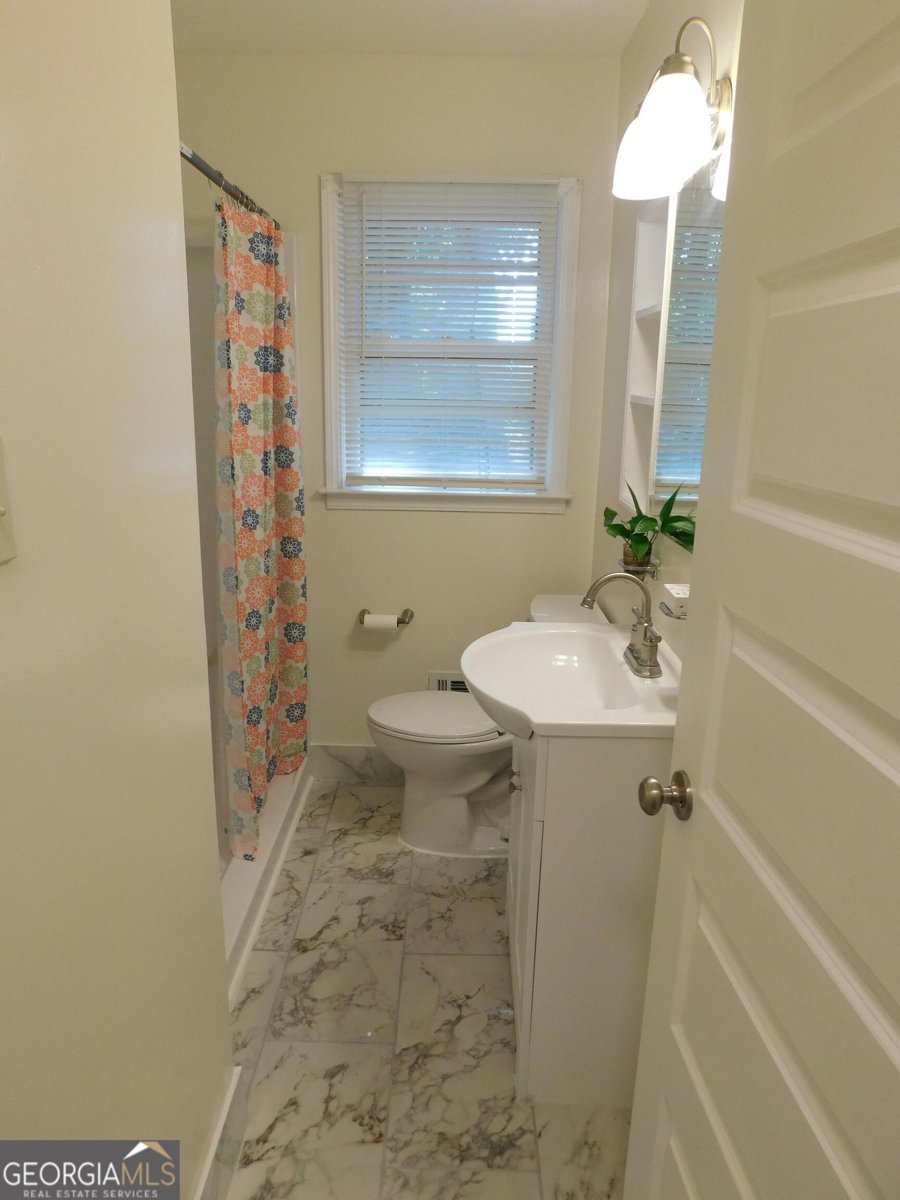 4618 Bartlett Road Forest Park - Photo 7