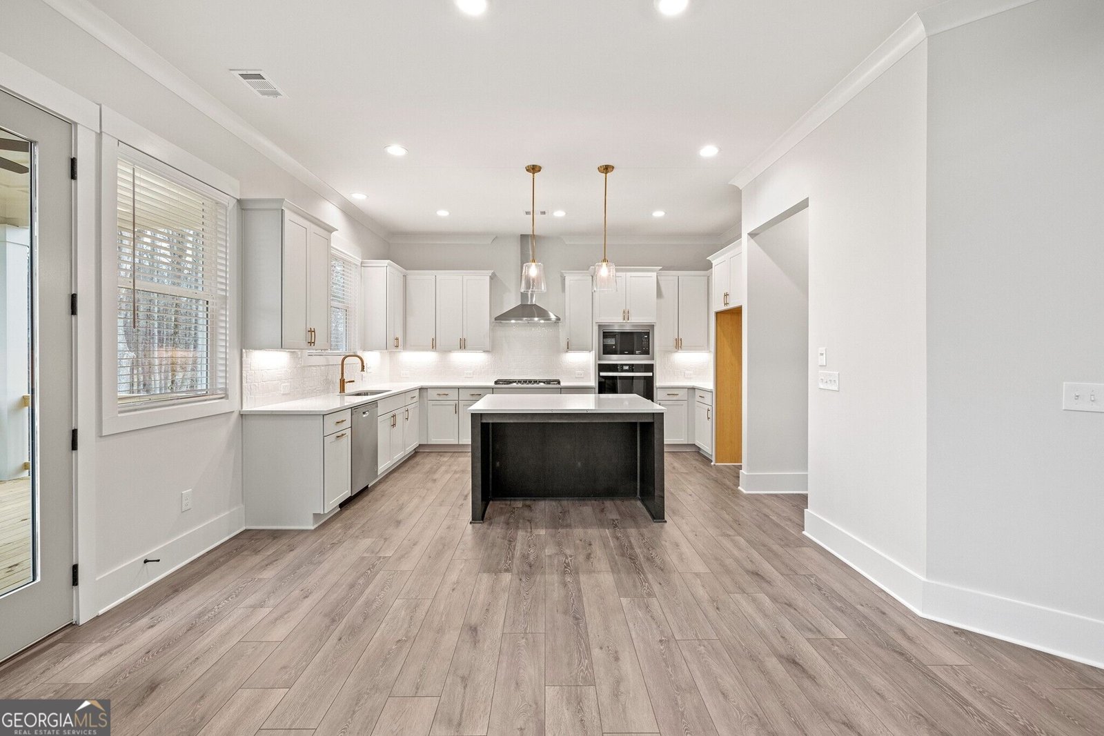 3390 Hillshire Drive Cumming - Photo 11