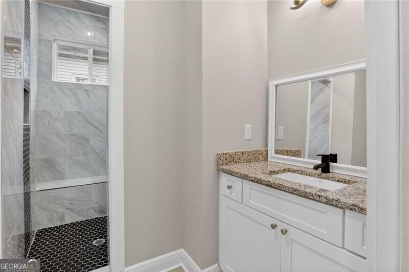 607 Solomon Street Griffin - Photo 11