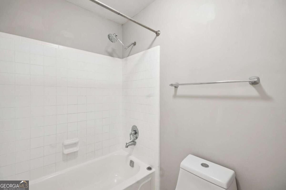 305 Granville Court Atlanta - Photo 13
