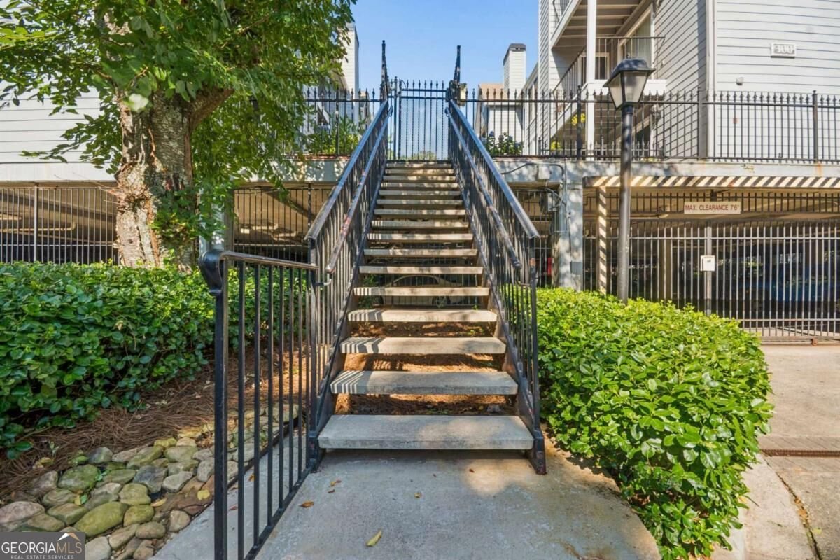 305 Granville Court Atlanta - Photo 25