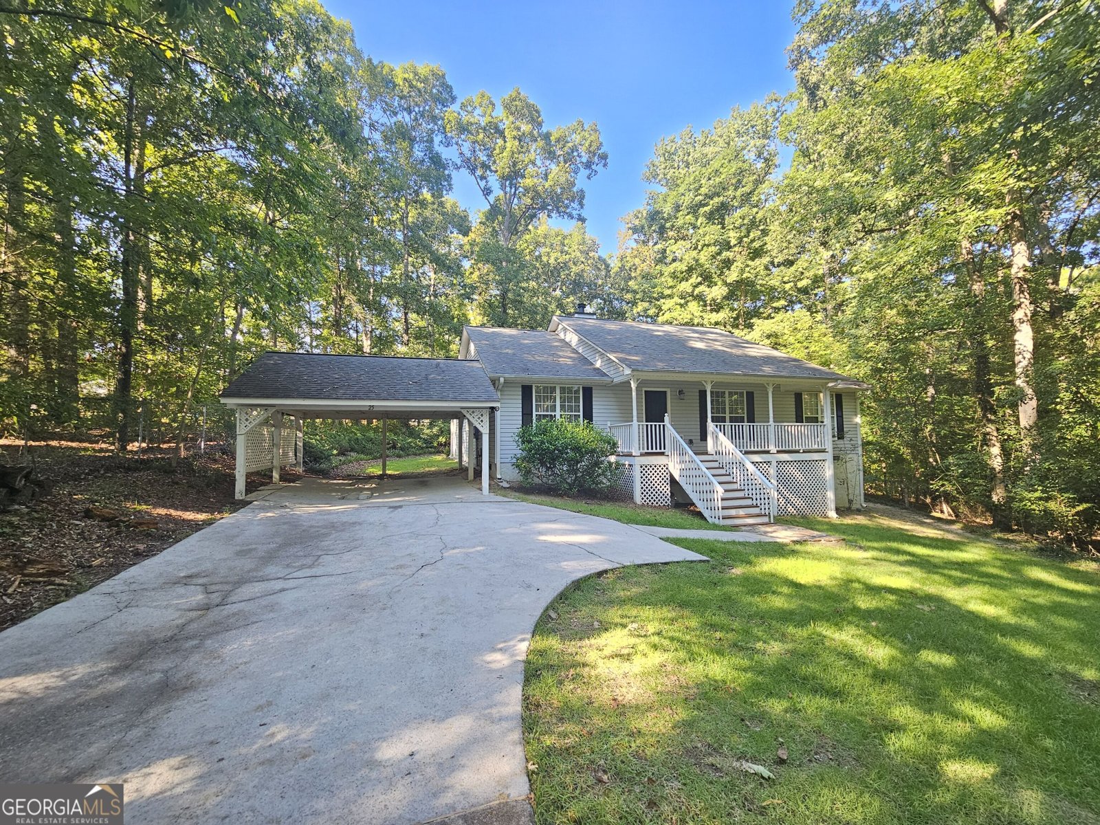 25 Hearthstone Drive Stockbridge - main photo
