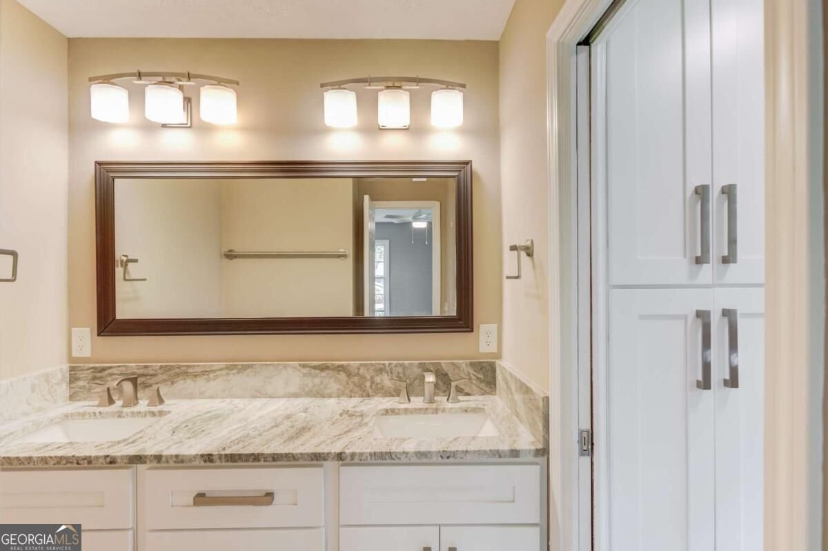 4461 Roberts Drive Sugar Hill - Photo 13
