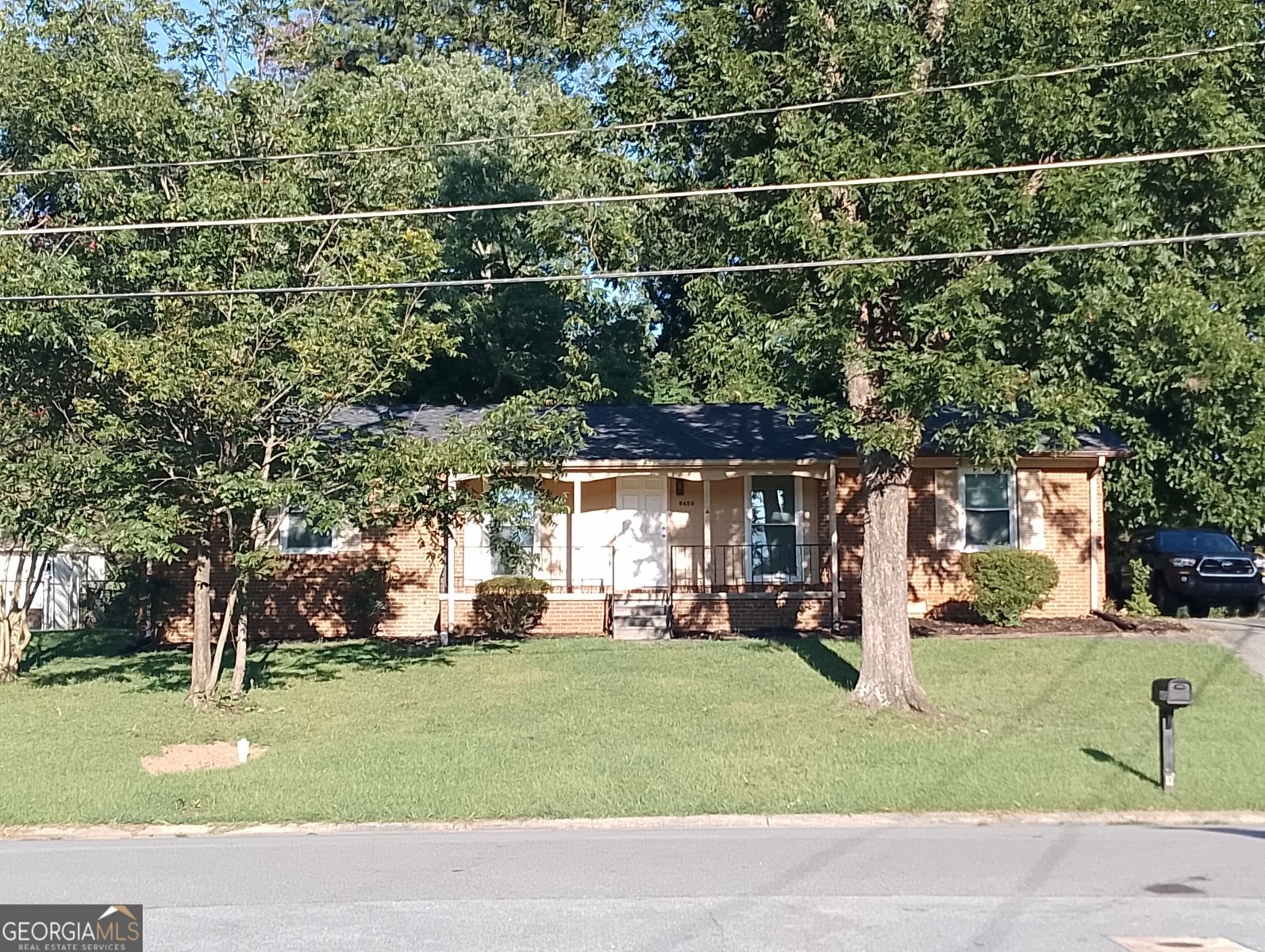 6458 Monica Drive Morrow - main photo