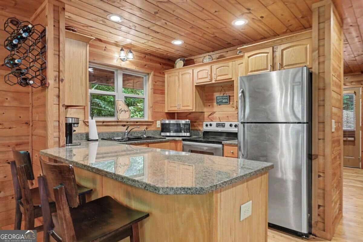 482 High Street Young Harris - Photo 9