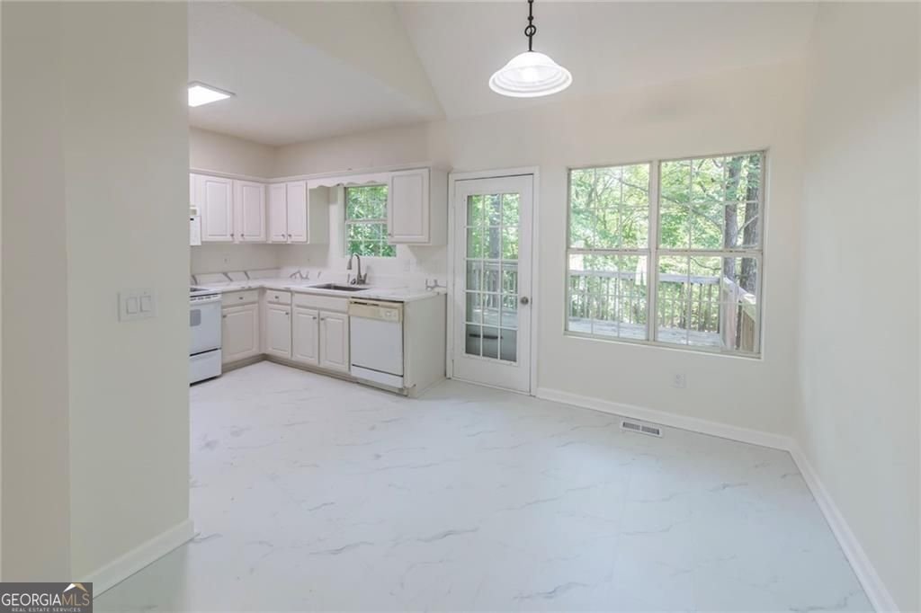 7830 Capps Ferry Road Douglasville - Photo 8