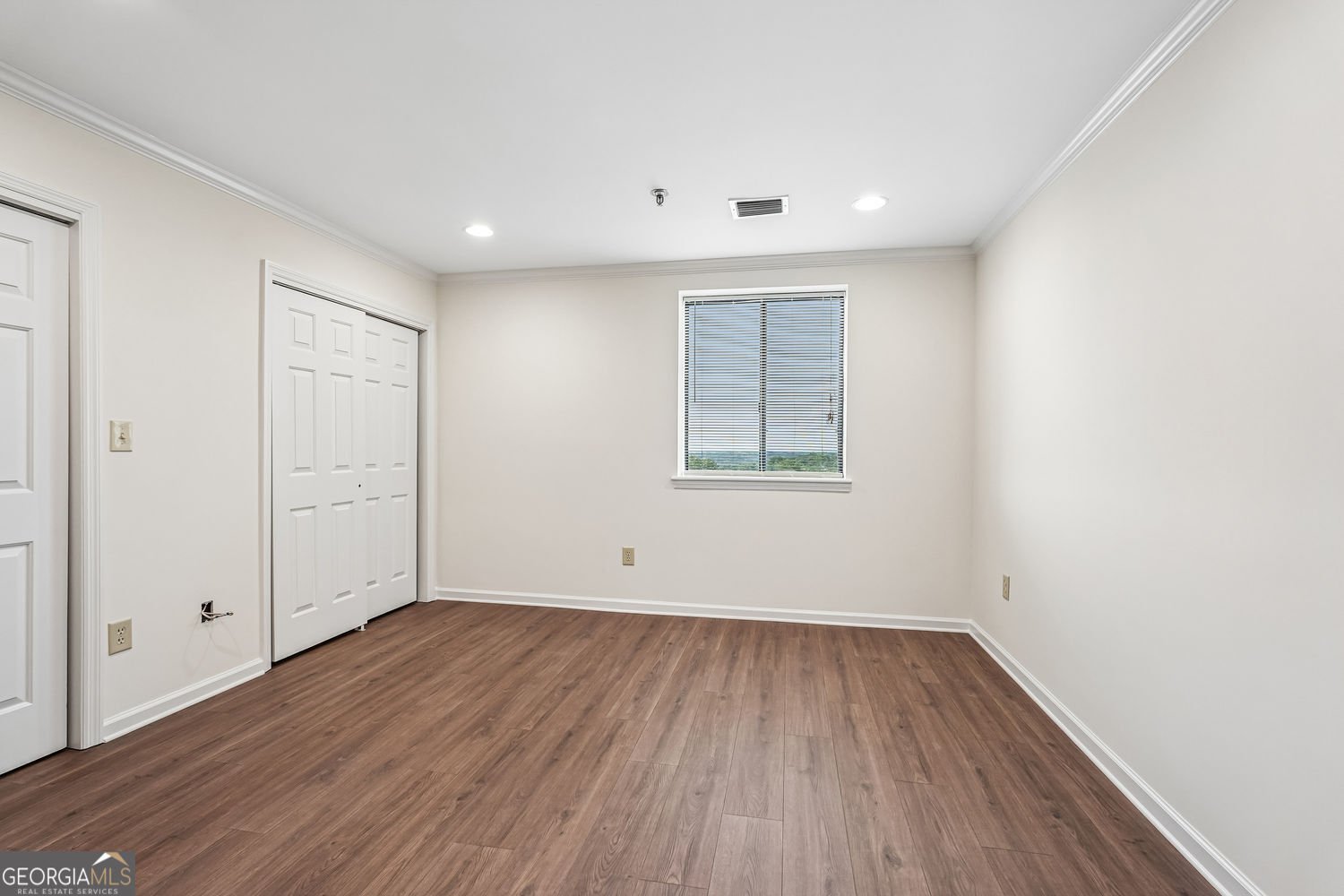 300 Johnson Ferry Rd, Road Sandy Springs - Photo 10