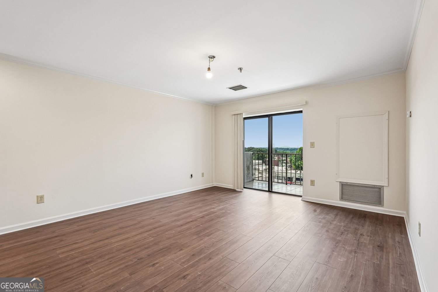 300 Johnson Ferry Rd, Road Sandy Springs - Photo 13