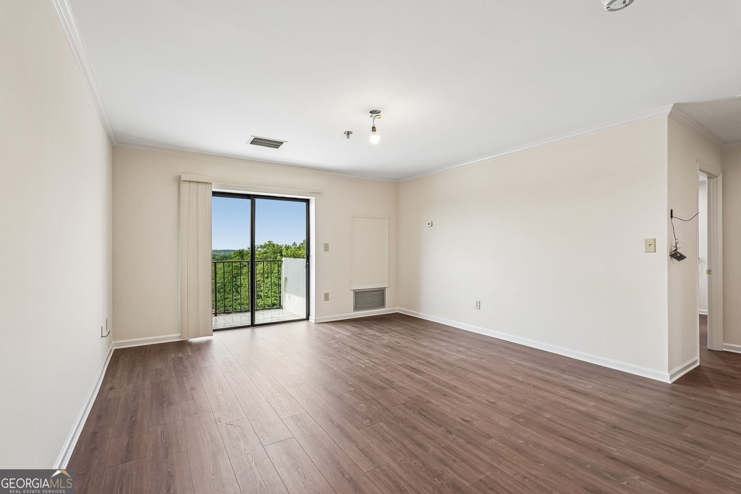 300 Johnson Ferry Rd, Road Sandy Springs - Photo 14