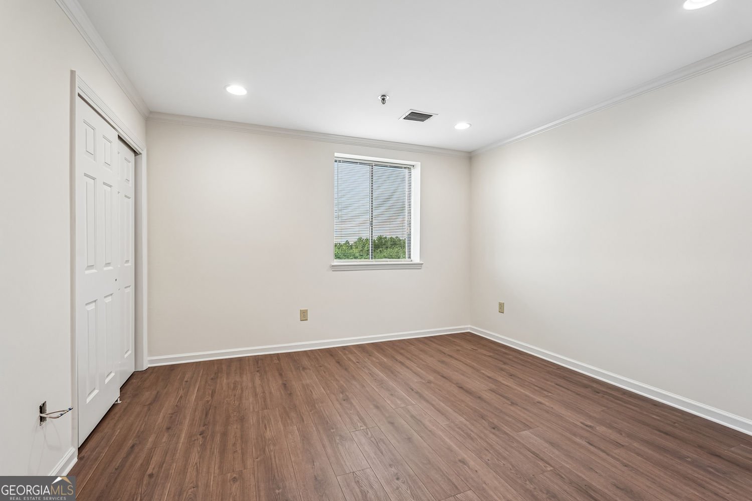 300 Johnson Ferry Rd, Road Sandy Springs - Photo 9