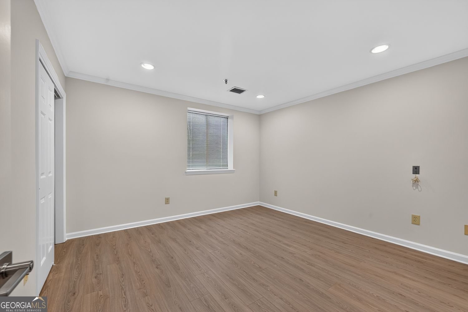 300 Johnson Ferry Rd, Road Sandy Springs - Photo 10