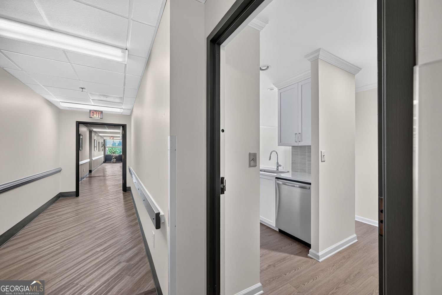 300 Johnson Ferry Rd, Road Sandy Springs - Photo 17