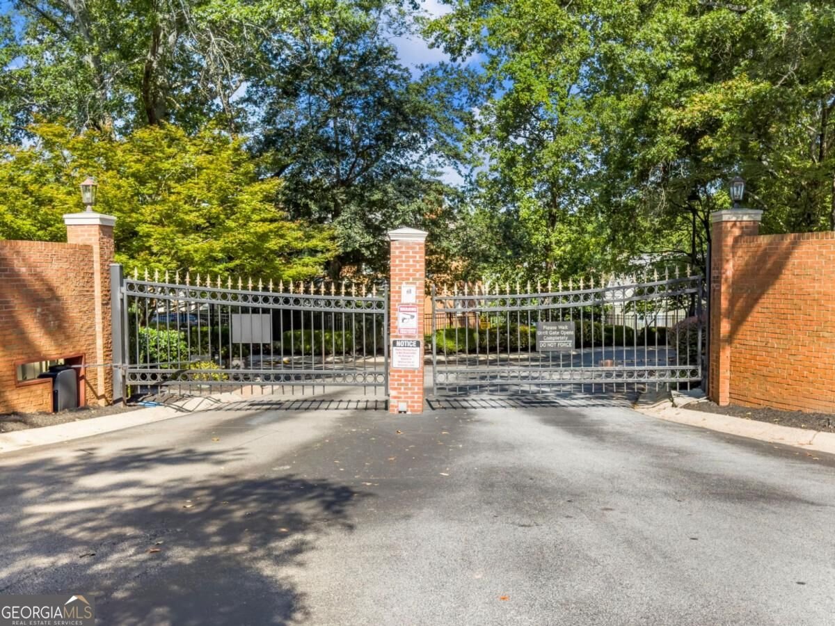 81 Mount Vernon Circle Sandy Springs - Photo 54