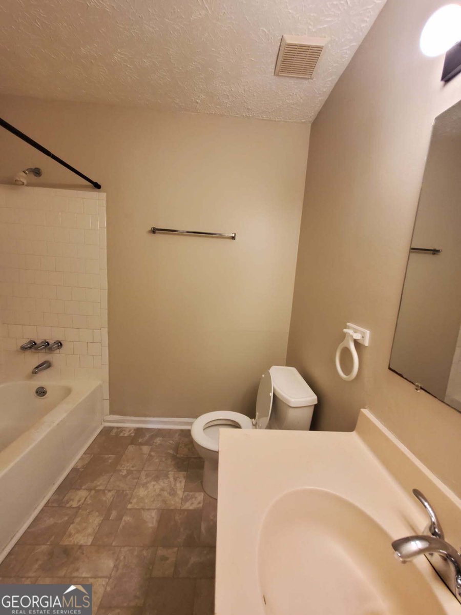 9141 Trail Court Jonesboro - Photo 8