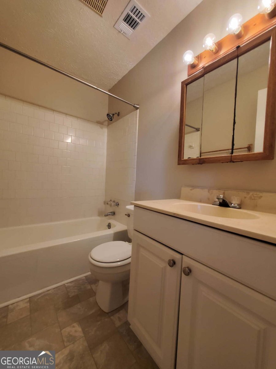 9141 Trail Court Jonesboro - Photo 9