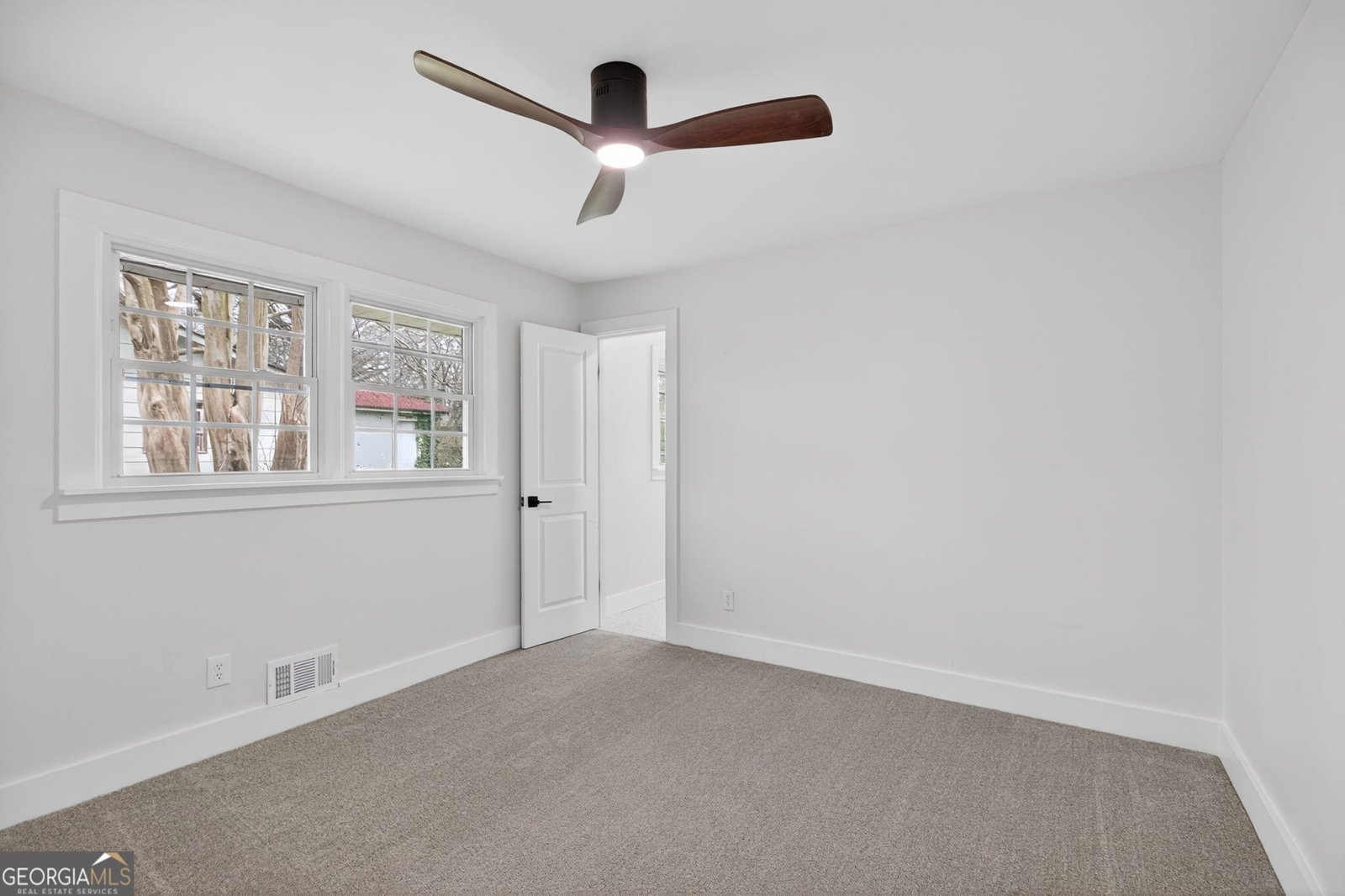 926 Green Valley Road Mableton - Photo 8