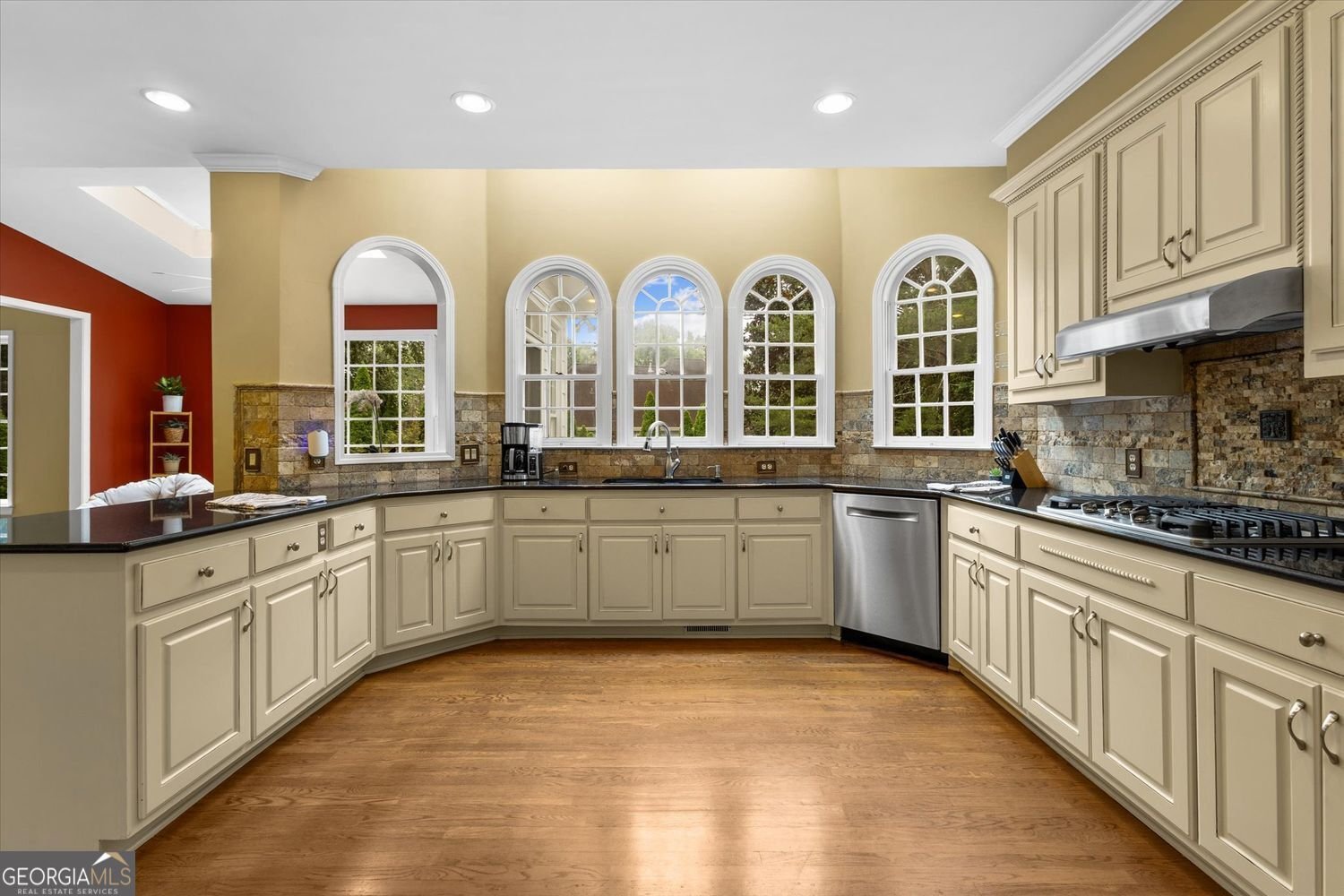 210 York Town Circle Johns Creek - Photo 14