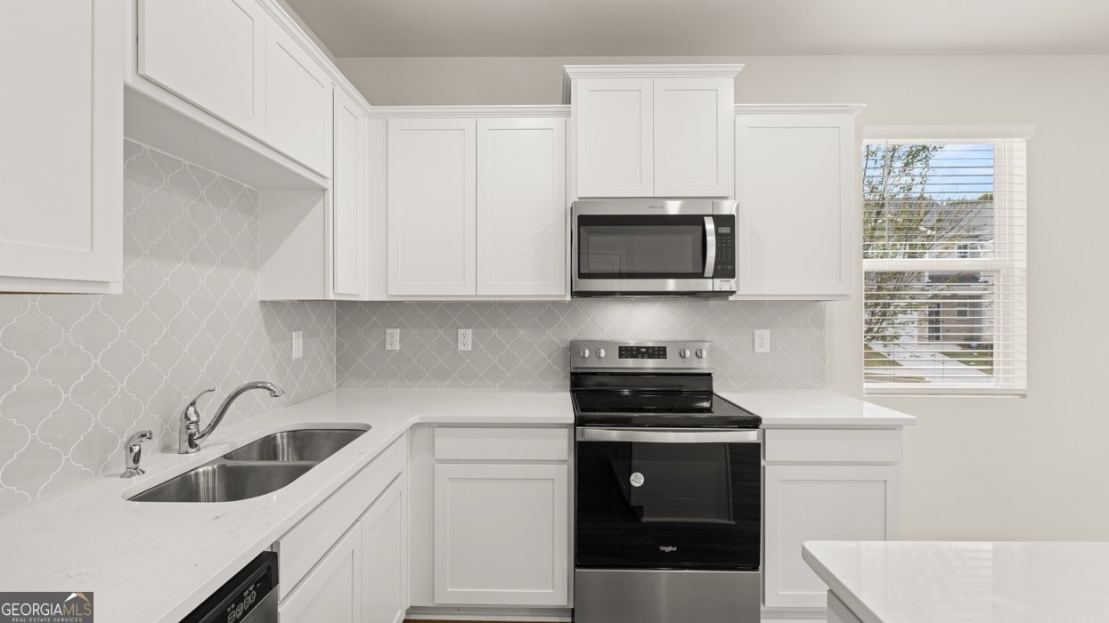 2033 Windward Road Stone Mountain - Photo 9