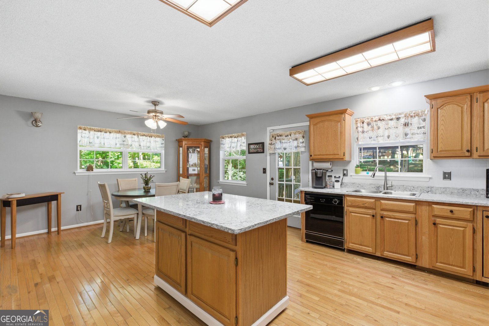325 Springwood Drive Clarkesville - Photo 10
